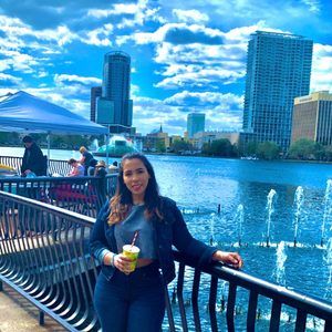 Meet your Posher, Iris